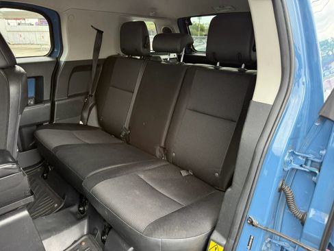Used 2013 Toyota FJ Cruiser 4WD w/ Upgrade Pkg image 13