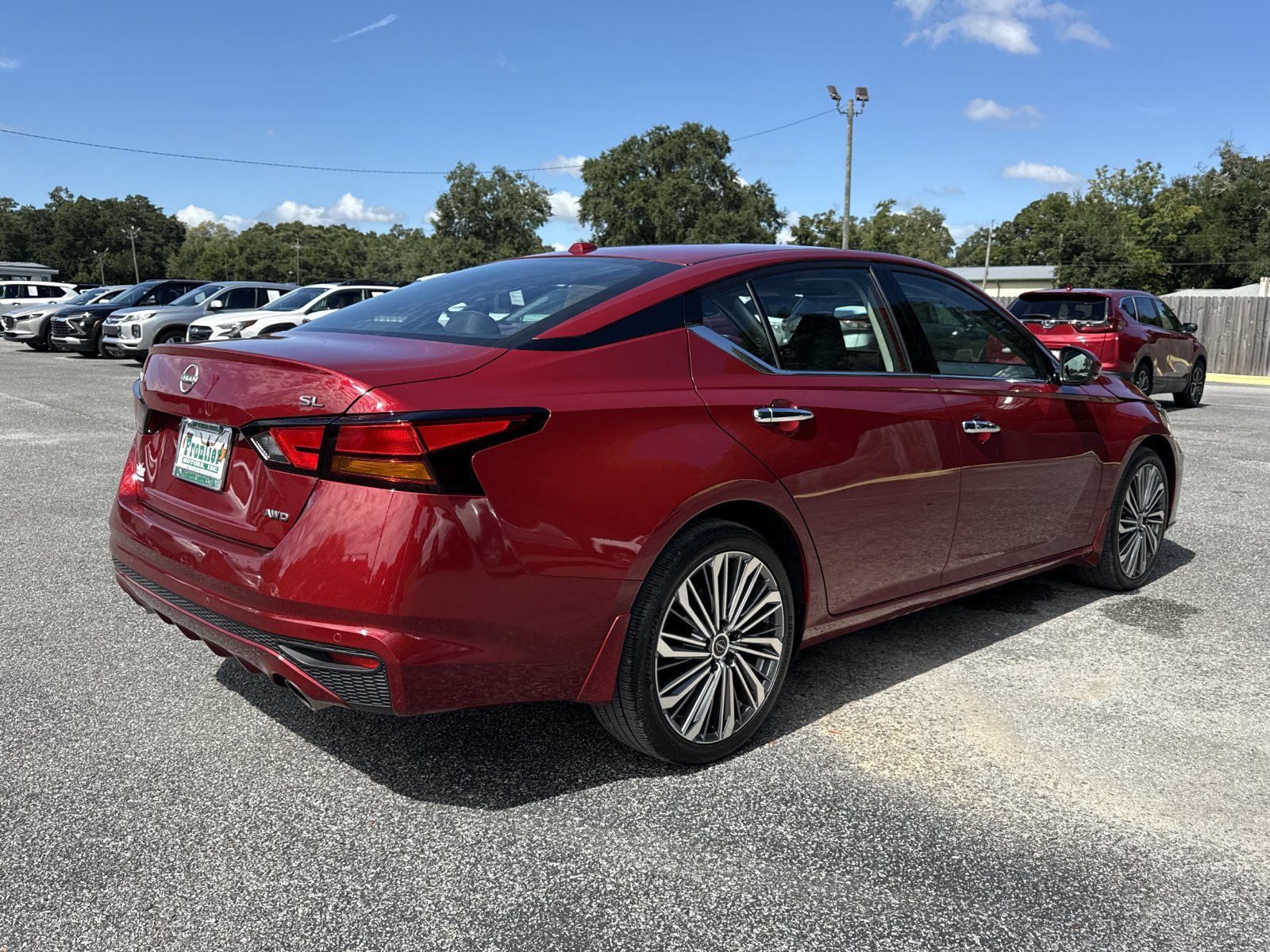 Used 2025 Nissan Altima 2.5 SL AWD/4WD image 5