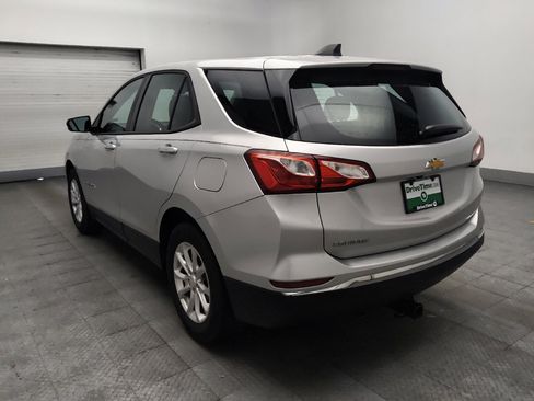 Used 2018 Chevrolet Equinox LS FWD image 5