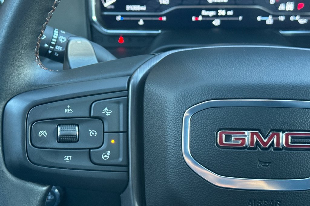 Used 2024 GMC Sierra 1500 AT4 w/ Technology Package AWD/4WD image 28