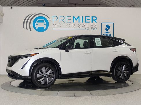 Used 2024 Nissan Ariya AWD image 6