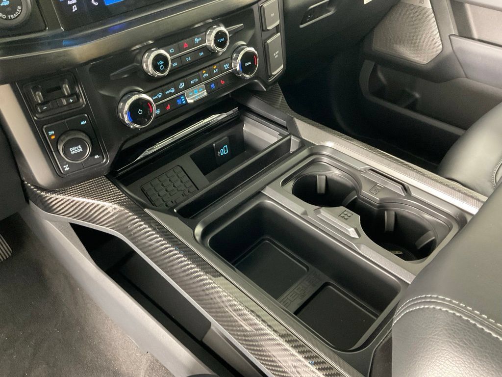 New 2026 Ford F250 Lariat w/ Black Appearance Package AWD/4WD image 19