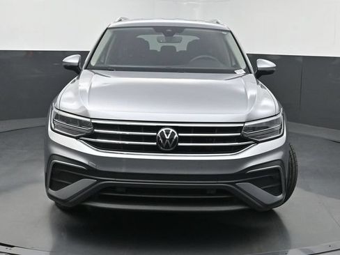 Used 2024 Volkswagen Tiguan SE FWD image 6