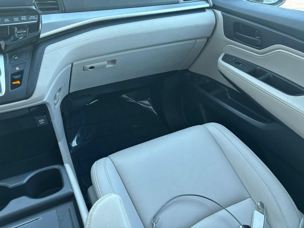 Used 2026 Honda Odyssey EX-L image 17