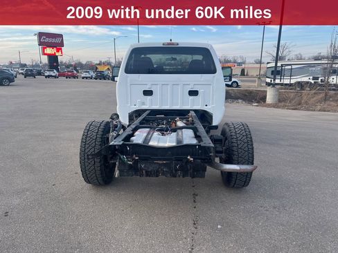 Used 2009 Ford F350 2WD Regular Cab Super Duty image 4