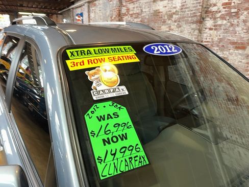 Used 2012 Kia Sedona EX FWD image 14