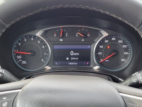 Used 2023 Chevrolet Equinox Premier image 13