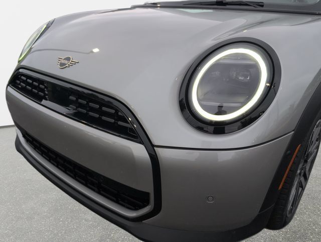 New 2026 MINI Cooper 4-Door Hardtop FWD image 25
