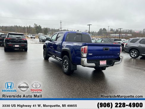 Used 2022 Toyota Tacoma TRD Off-Road image 7