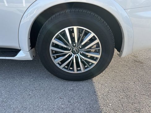 Used 2021 Nissan Armada SL image 5