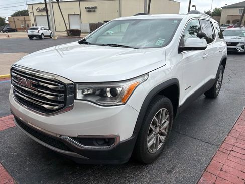 Used 2017 GMC Acadia SLE FWD image 1