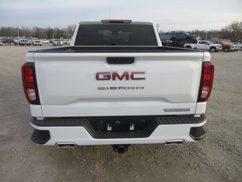 New 2026 GMC Sierra 1500 Elevation image 6