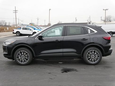 New 2026 Ford Escape SE image 4