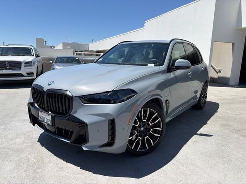 Certified 2024 BMW X5 xDrive50e w/ Executive Package AWD/4WD image 3