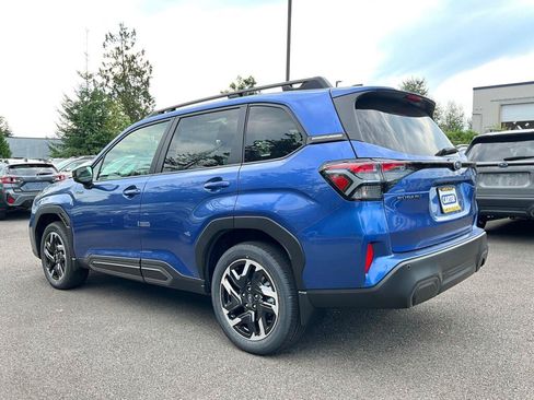 Used 2025 Subaru Forester Limited AWD/4WD image 6