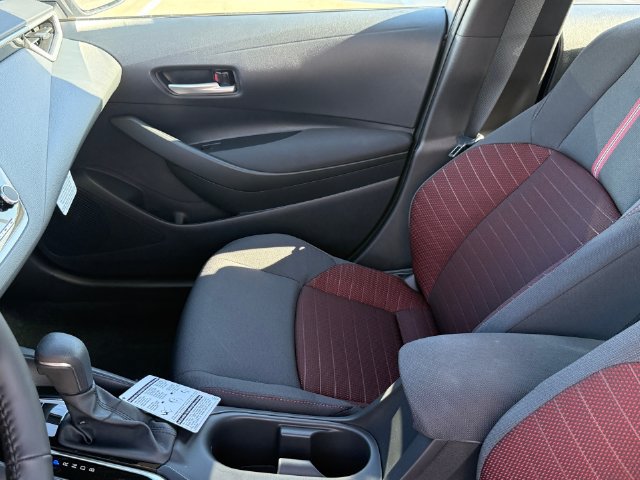 Used 2026 Toyota Corolla SE FWD image 12