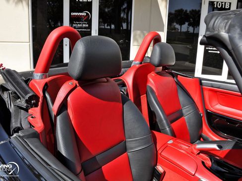 Used 2001 BMW Z8 image 5