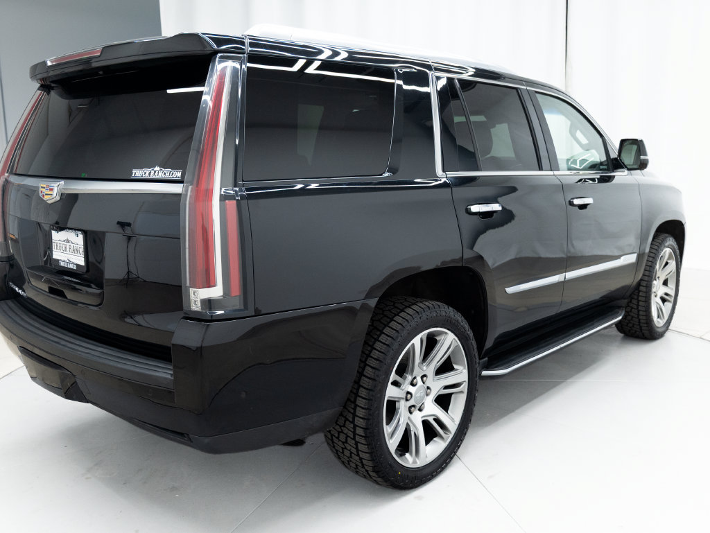 Used 2019 Cadillac Escalade Luxury AWD/4WD image 16