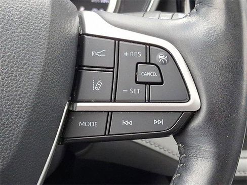Certified 2022 Toyota Highlander Platinum image 22