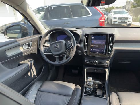 Certified 2023 Volvo XC40 B5 Plus w/ Driver Assist Package image 17