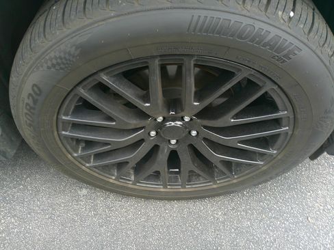 Used 2024 MAZDA CX-90 3.3 Turbo w/ Select Package image 10