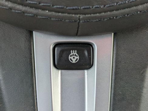 Used 2021 BMW 740i w/ M Sport Package image 27