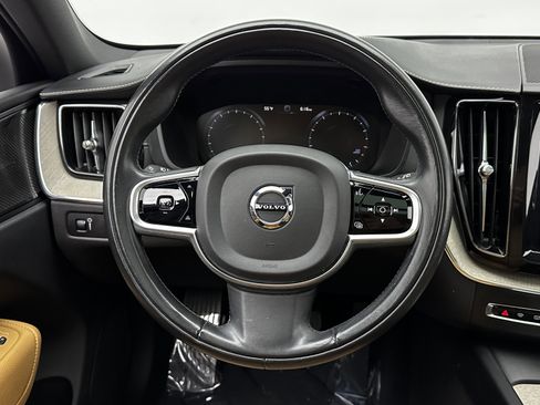 Used 2019 Volvo XC60 T6 Inscription w/ Protection Package Premier image 30