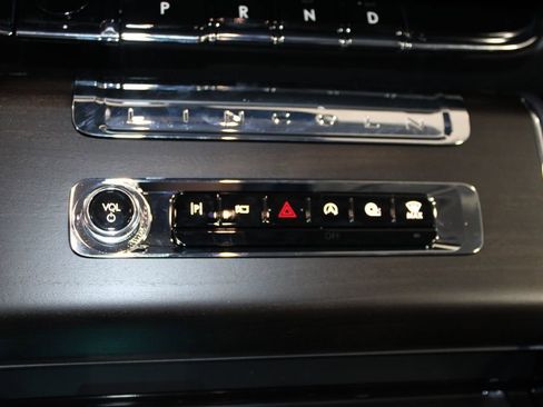 New 2026 Lincoln Aviator Reserve w/ Luxury Package RWD image 47