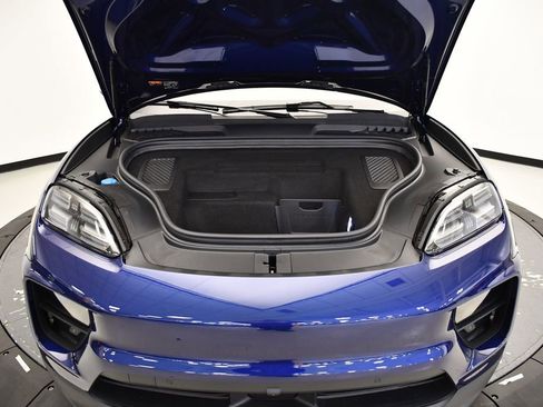 Used 2025 Porsche Macan 4S Electric image 14