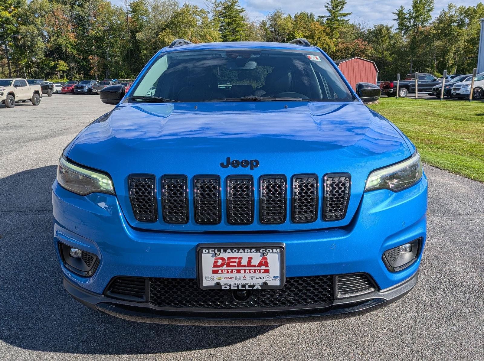 Used 2023 Jeep Cherokee Altitude Lux w/ Lux Elite Package AWD/4WD image 2