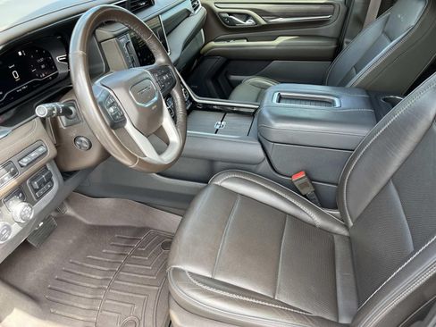 Used 2022 GMC Yukon Denali w/ Denali Ultimate Package AWD/4WD image 29