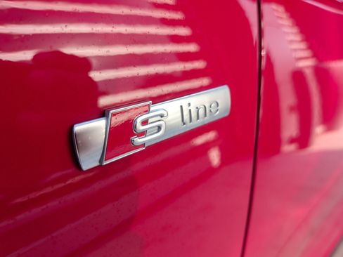 Certified 2022 Audi Q3 2.0T Premium w/ Black Optic Sport Package image 39