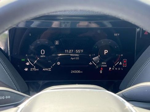 Used 2025 GMC Yukon XL Denali image 27