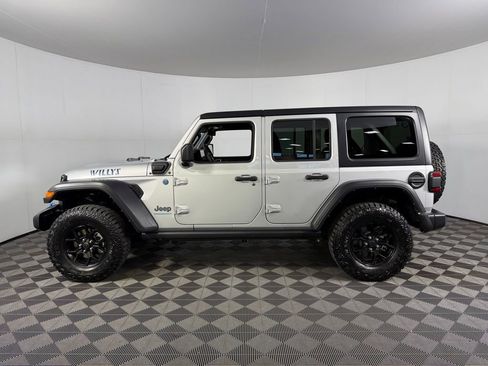Certified 2024 Jeep Wrangler Unlimited AWD/4WD image 10