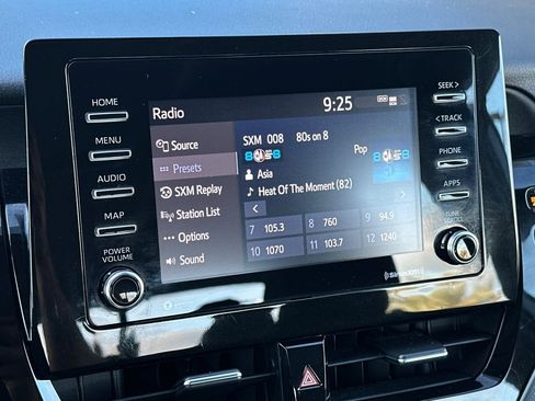 Used 2021 Toyota Camry LE image 36