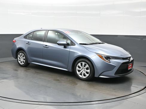 Used 2024 Toyota Corolla LE FWD image 8