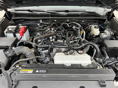 Used 2025 Toyota 4Runner SR5 AWD/4WD image 24