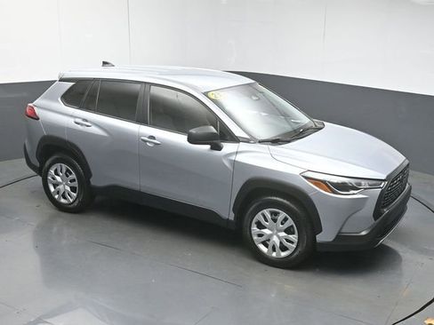 Used 2023 Toyota Corolla Cross L image 39