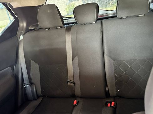 Used 2019 Nissan Kicks SV FWD image 34