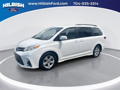 Used 2018 Toyota Sienna LE