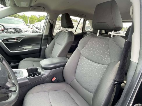 Used 2023 Toyota RAV4 AWD Hybrid image 20