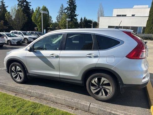 Used 2016 Honda CR-V Touring image 4