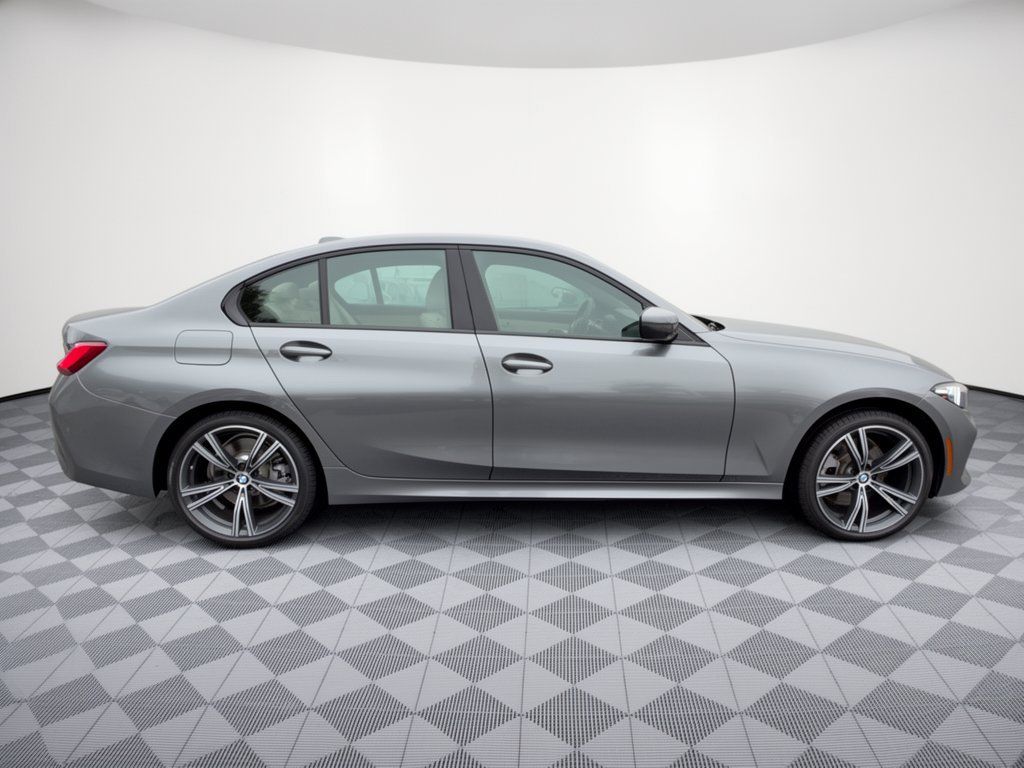 Certified 2023 BMW 330i xDrive Sedan w/ Premium Package AWD/4WD image 8