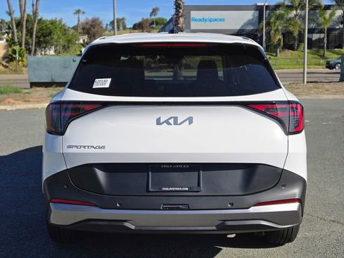 New 2026 Kia Sportage LX FWD image 10
