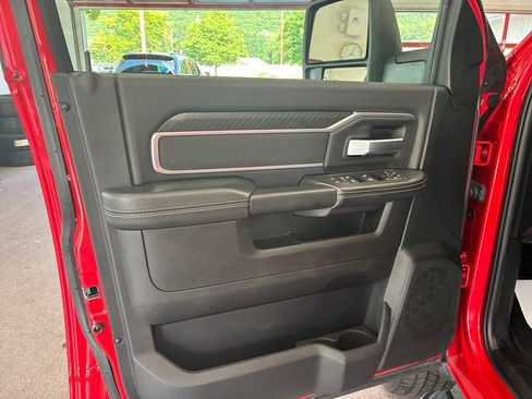 Certified 2026 RAM 2500 Big Horn AWD/4WD image 13