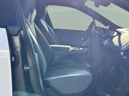 Used 2026 BMW iX xDrive45 w/ Premium Package image 22