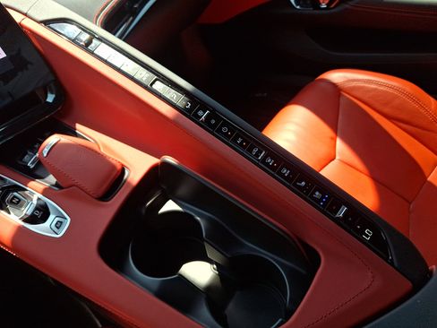 Used 2024 Chevrolet Corvette Stingray Preferred Cpe w/ Z51 Performance Package RWD image 14
