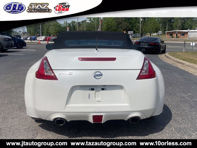 Used 2013 Nissan 370Z Roadster RWD image 5