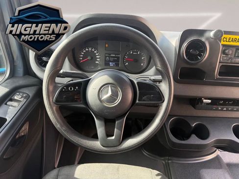 Used 2019 Mercedes-Benz Sprinter 170 image 16