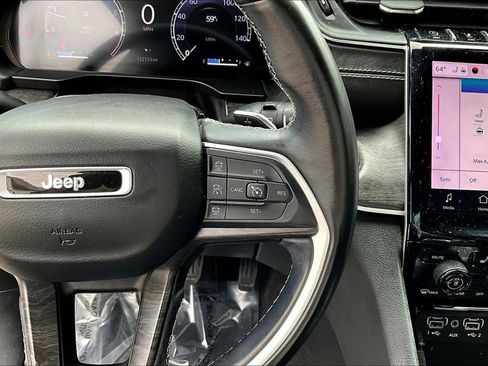 Used 2021 Jeep Grand Cherokee L Limited image 11